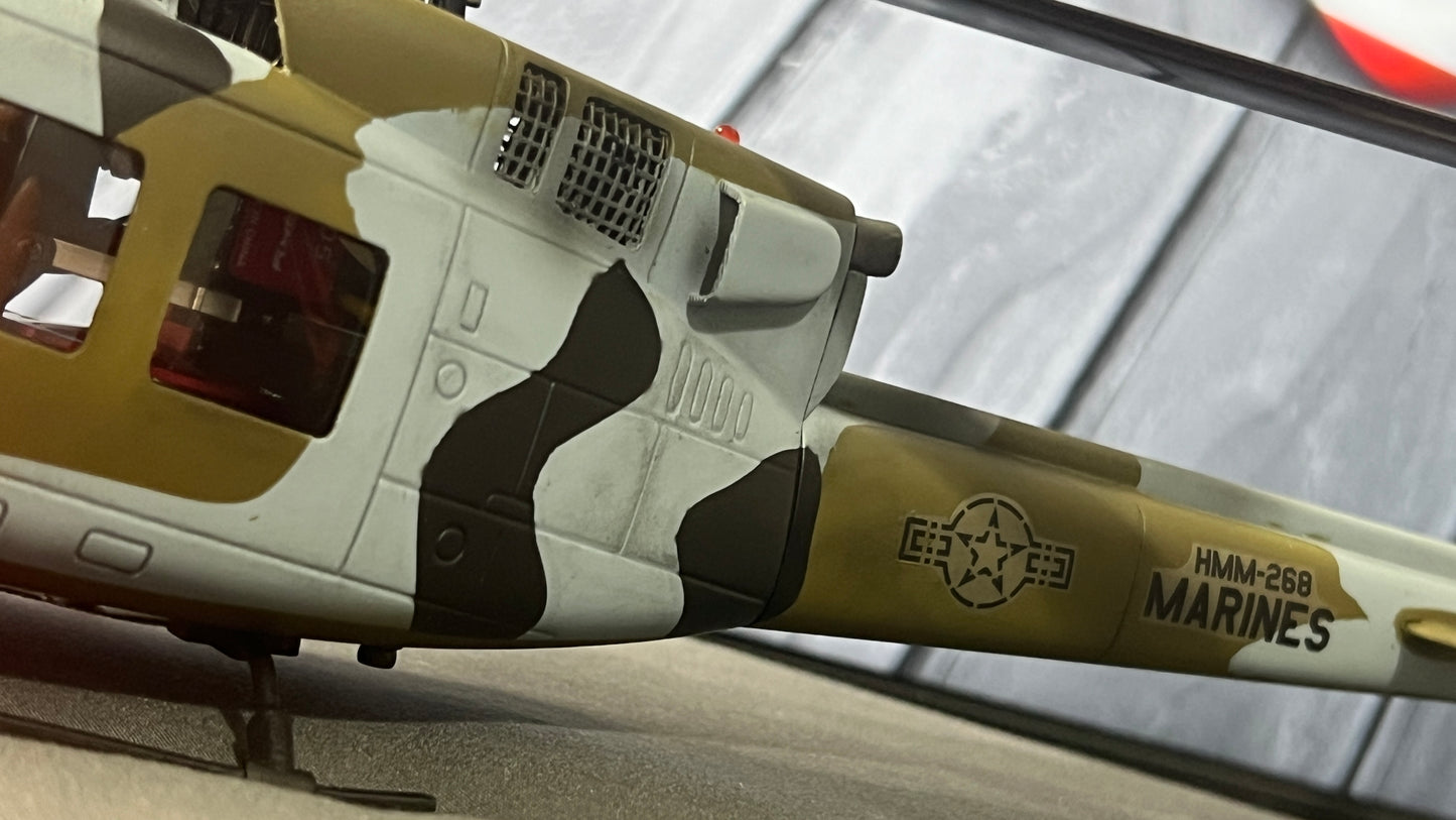 B212 UH-1N HMM-268 RC Scale Helicopter Replica
