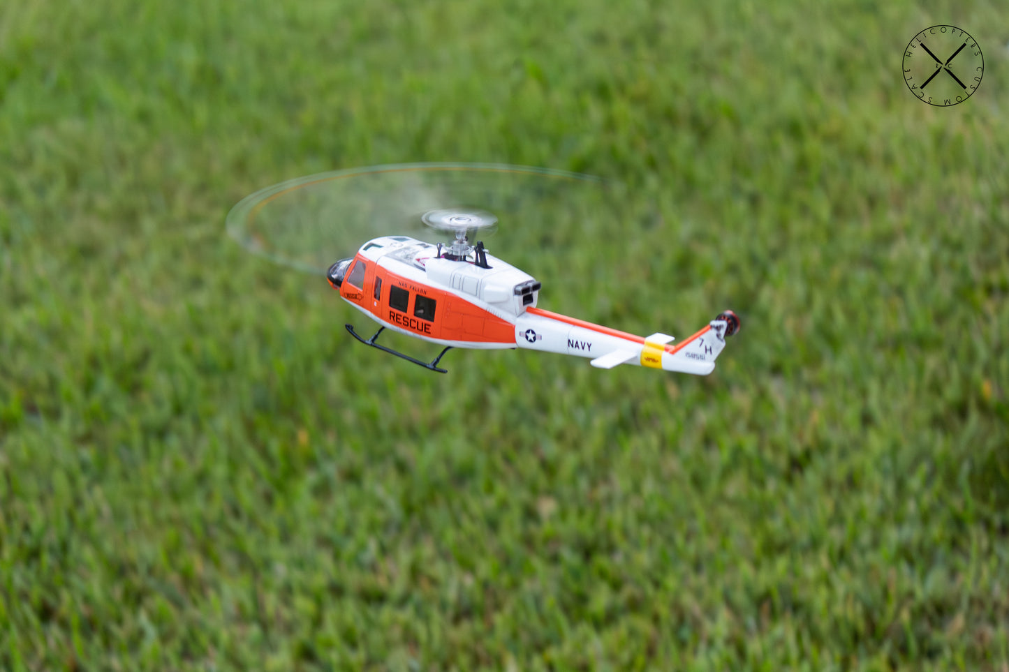 Bell 212 UH-1N Navy Rescue RC Scale Helicopter Replica with OMPHobby M1 RTF